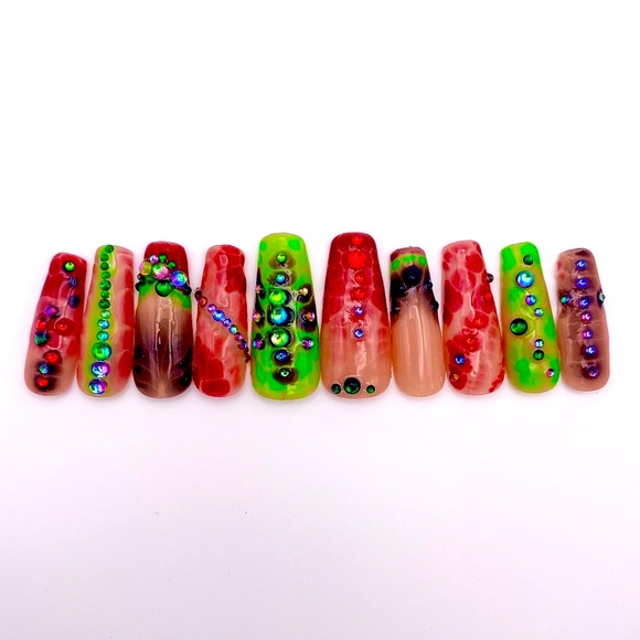 Rihanna Dressed As A Ninja Turtle - Picture 1 of 3